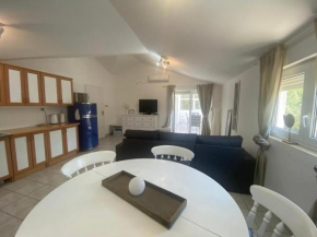  Apartment Nela  Савудрия